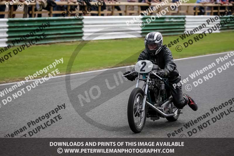 Vintage motorcycle club;eventdigitalimages;mallory park;mallory park trackday photographs;no limits trackdays;peter wileman photography;trackday digital images;trackday photos;vmcc festival 1000 bikes photographs